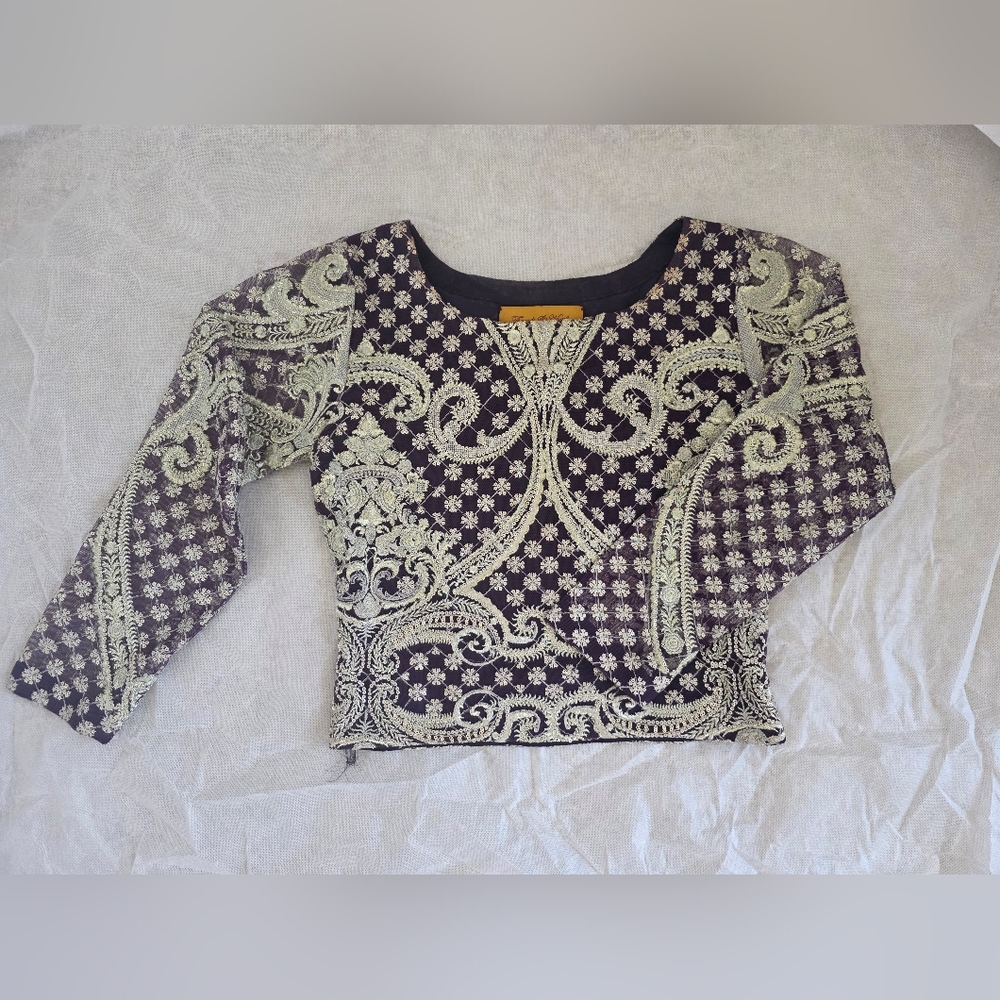 Purple Embroidered Lehenga Choli 4 Piece- Bridal/Festive/ Formal - Indian & Paki - Picture 8 of 11